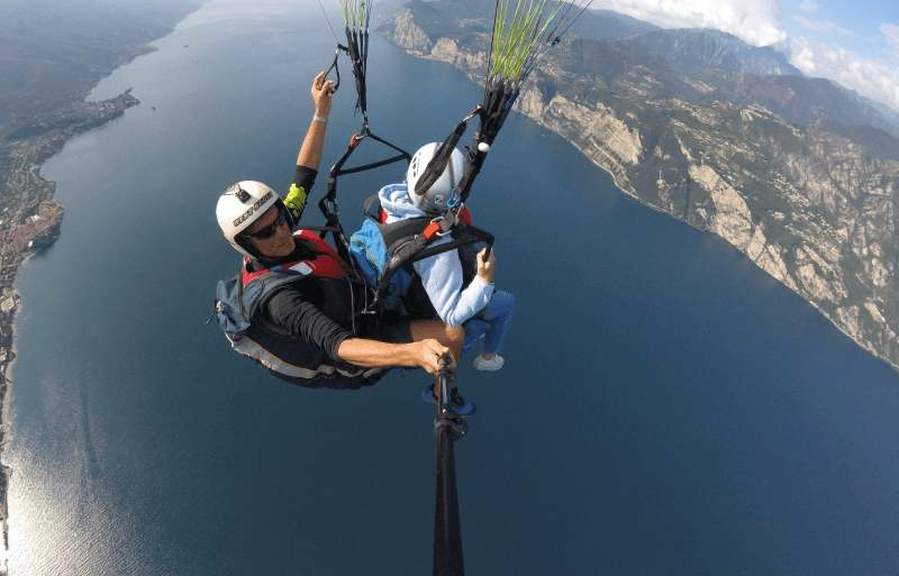 h-2 garda fly tandem malcesine.jpg h-2 garda fly tandem malcesine.jpg